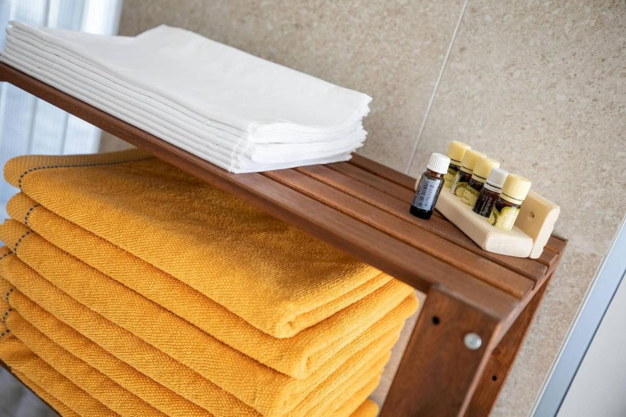 Aszuvilag Rezidencia With Sauna & Jacuzzi Legyesbenye ภายนอก รูปภาพ