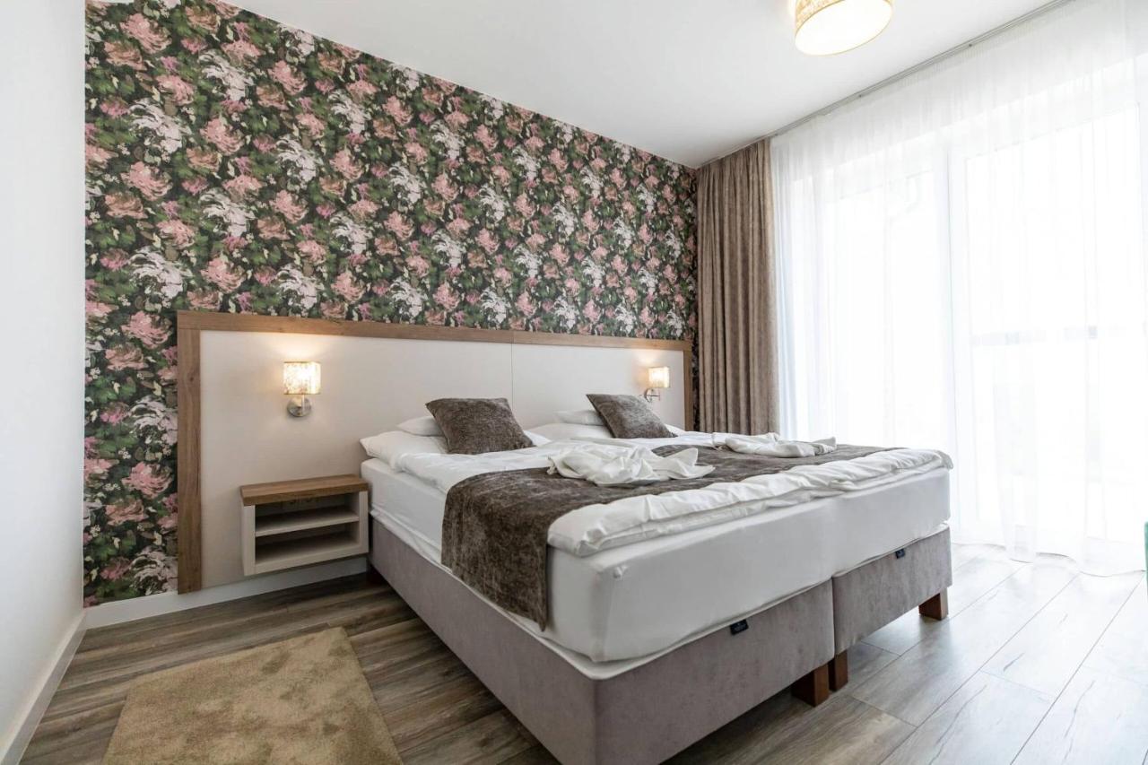Aszuvilag Rezidencia With Sauna & Jacuzzi Legyesbenye ภายนอก รูปภาพ