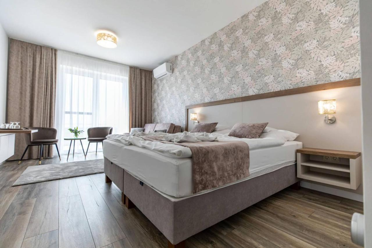 Aszuvilag Rezidencia With Sauna & Jacuzzi Legyesbenye ภายนอก รูปภาพ