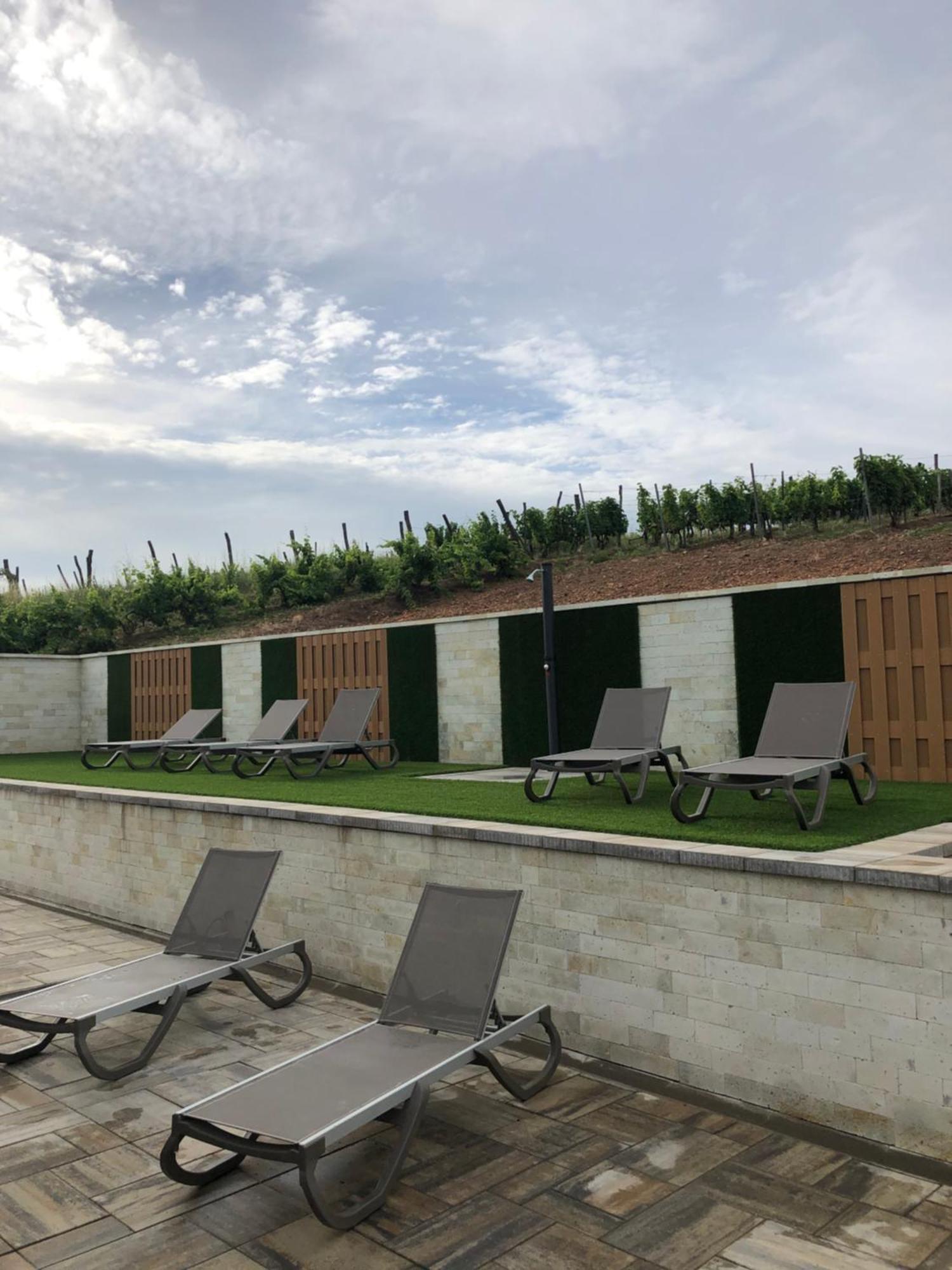 Aszuvilag Rezidencia With Sauna & Jacuzzi Legyesbenye ภายนอก รูปภาพ